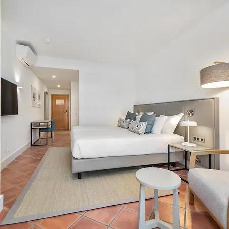 The Patio 4* 阿尔布费拉