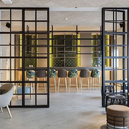 The Patio 호텔 4*